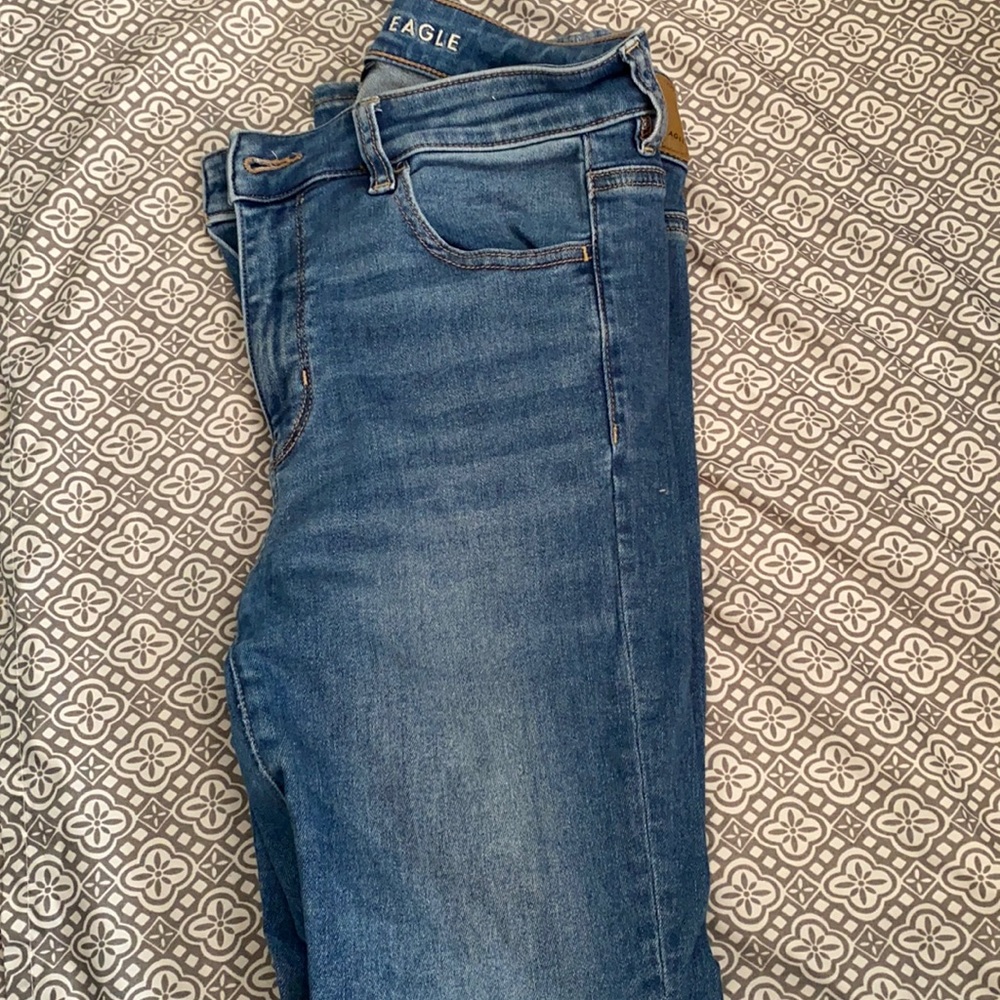 Women’s Size 8 Skinny Jeans - American Eagle